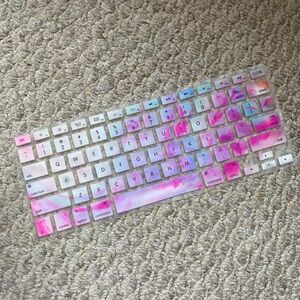 URBAN OUTFITTERS SILICONE KEYBOARD COVER COSMOS PINK